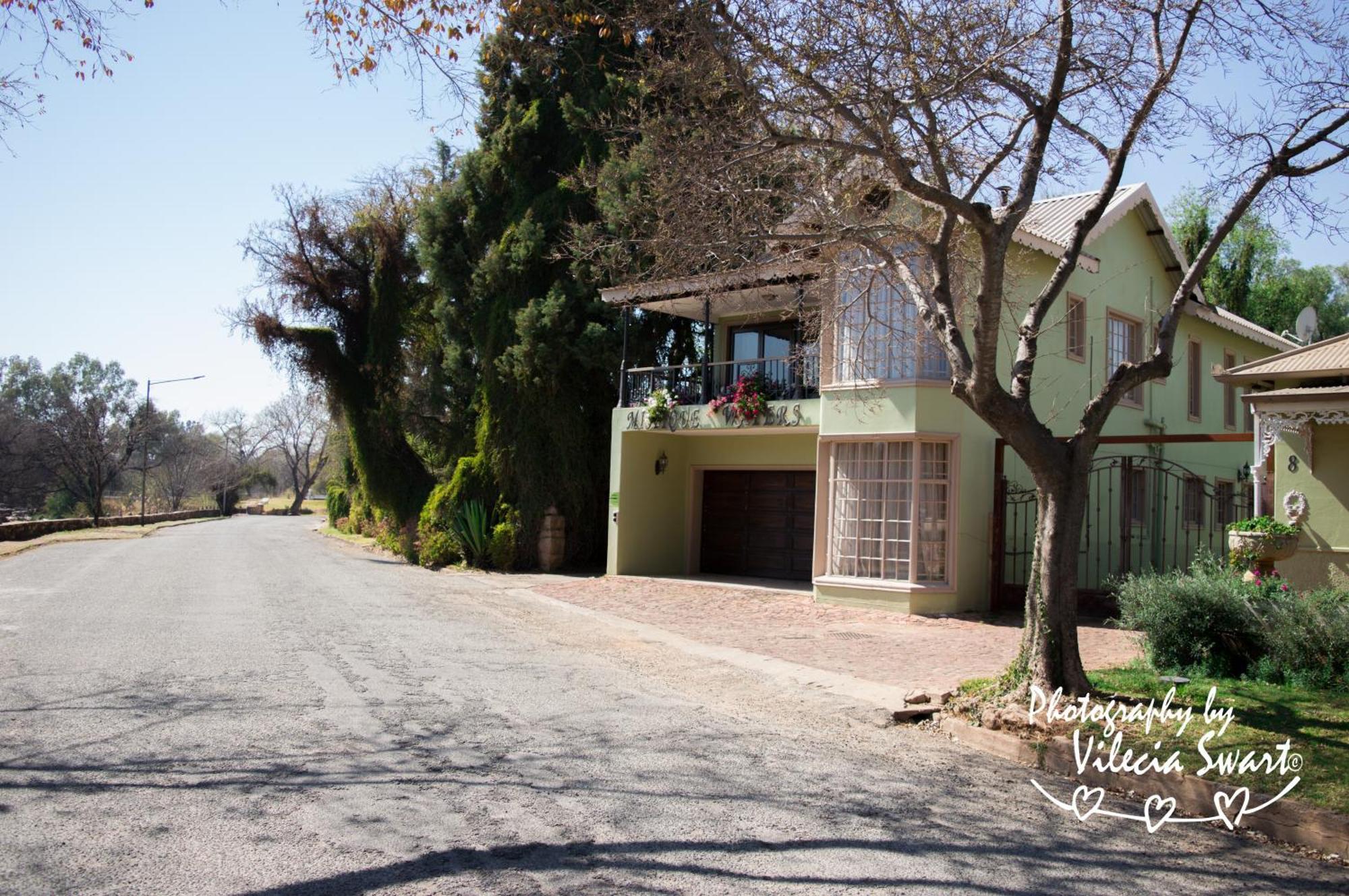 Mistique Waters Guesthouse Parys Exterior photo